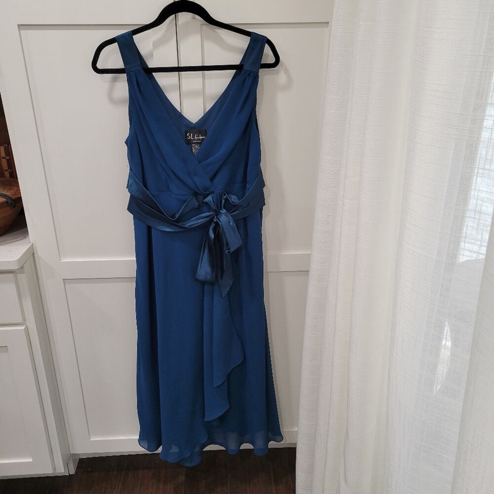 S.L. Fashions Dress Surplice V Neckline Cascade Ruffle Sleeveless Size 16